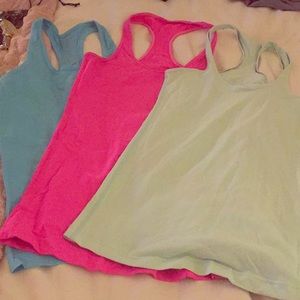 Lululemon tanks
